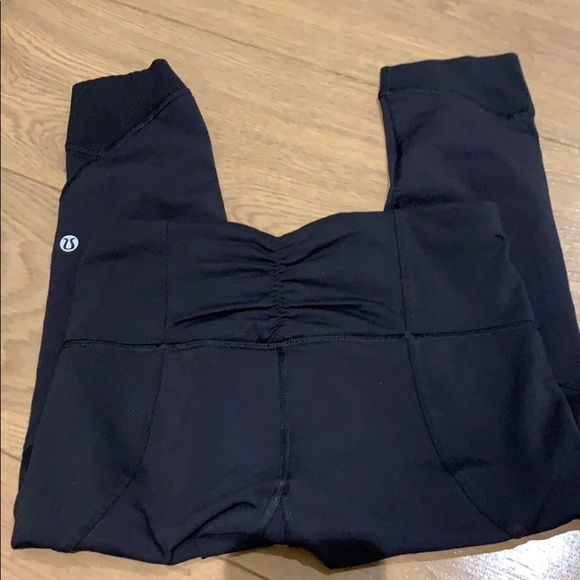 Lululemon mesh crops - Picture 3 of 3